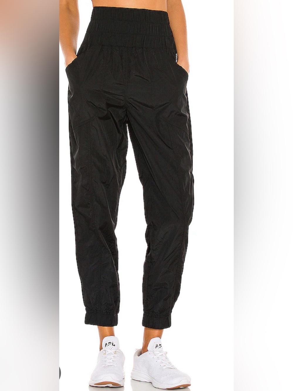 Free People “The Way Home Jogger” in Black Size S